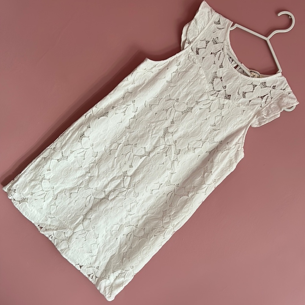 White lace dress size M